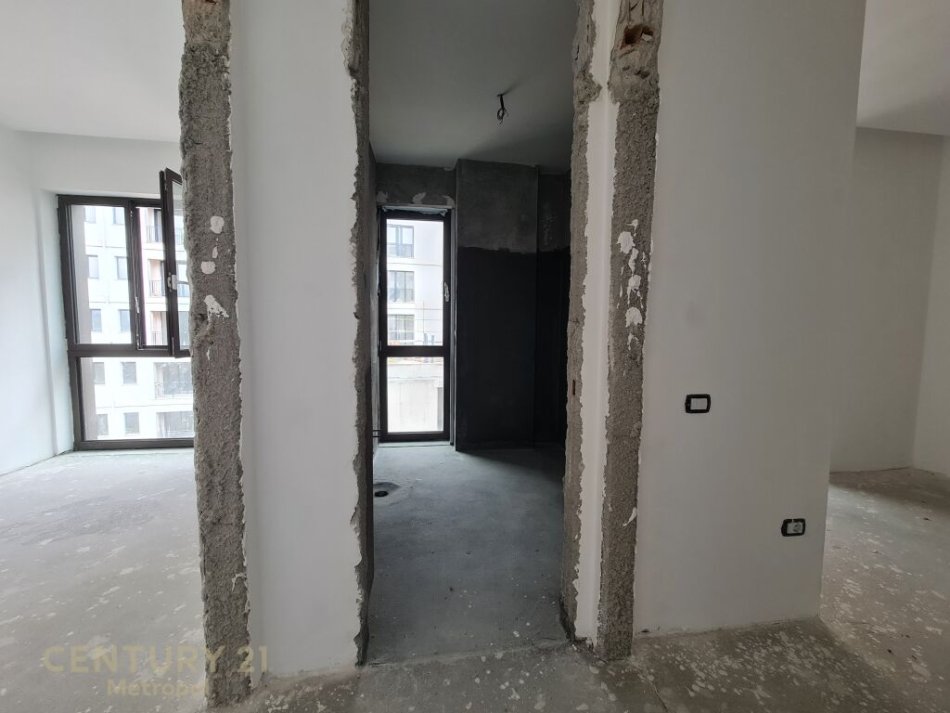Tirane, shitet apartament 2+1 Kati 4, 120 m² 300.000 € (Liqen i thate)