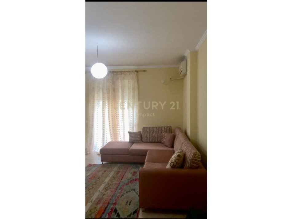 Tirane, jepet me qera apartament 1+1 Kati 4, 60 m² 530 € (Liqeni i Thate Impact102107)