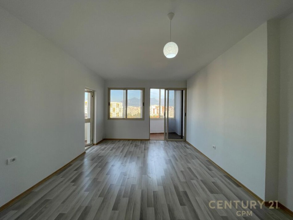Tirane, shitet apartament 2+1 Kati 7, 110 m² 138.000 € (Yzberisht smart102113)