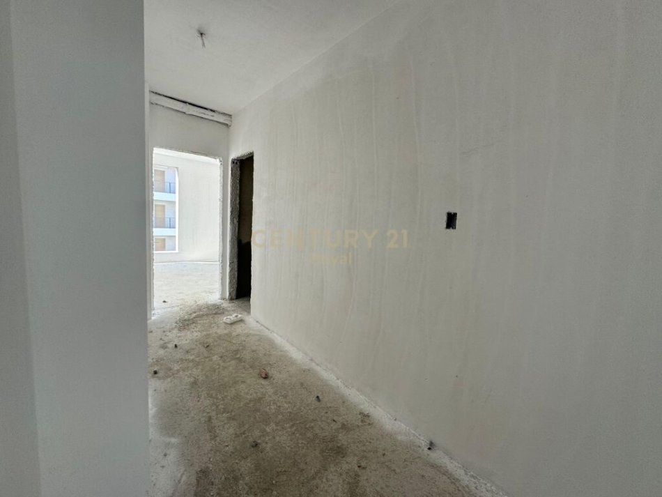 Tirane, shitet apartament 3+1 Kati 6, 140 m² 115.500 € 