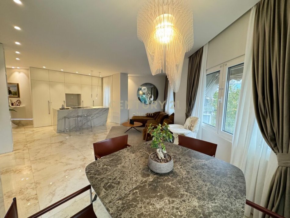 shes , Apartament 2+1, 280.000Euro (Liqeni i Thate, Neom102185)