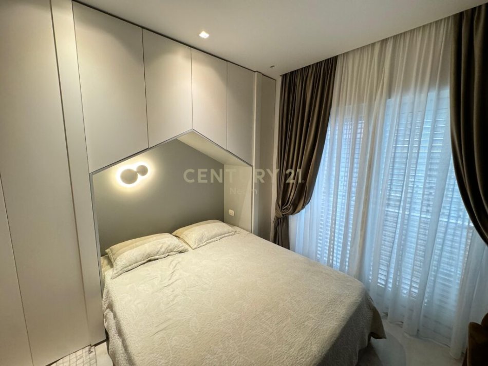 shes , Apartament 2+1, 280.000Euro (Liqeni i Thate, Neom102185)