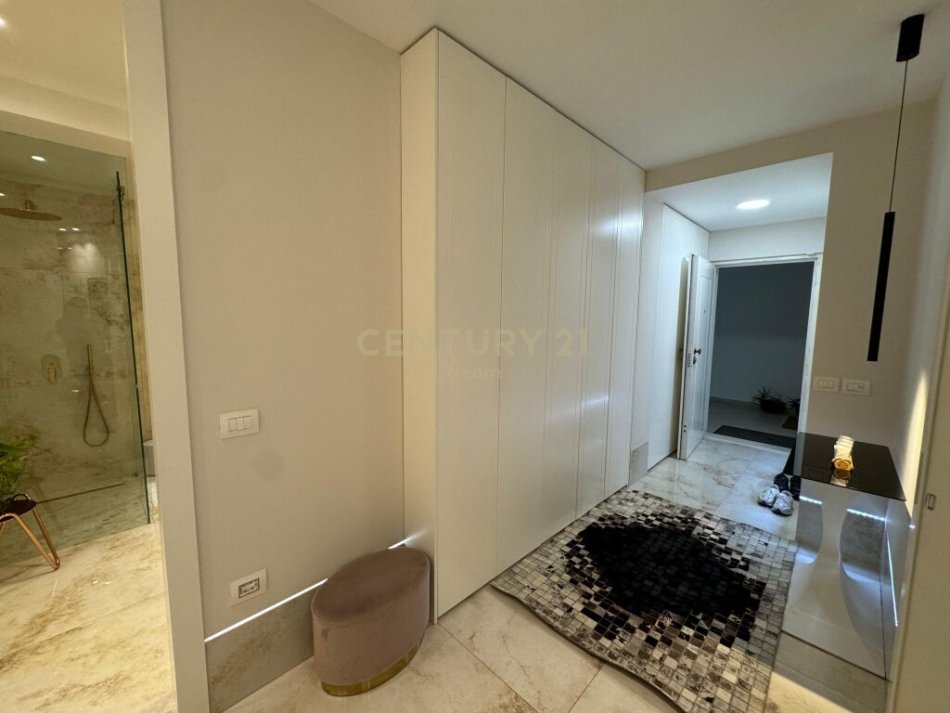 shes , Apartament 2+1, 280.000Euro (Liqeni i Thate, Neom102185)