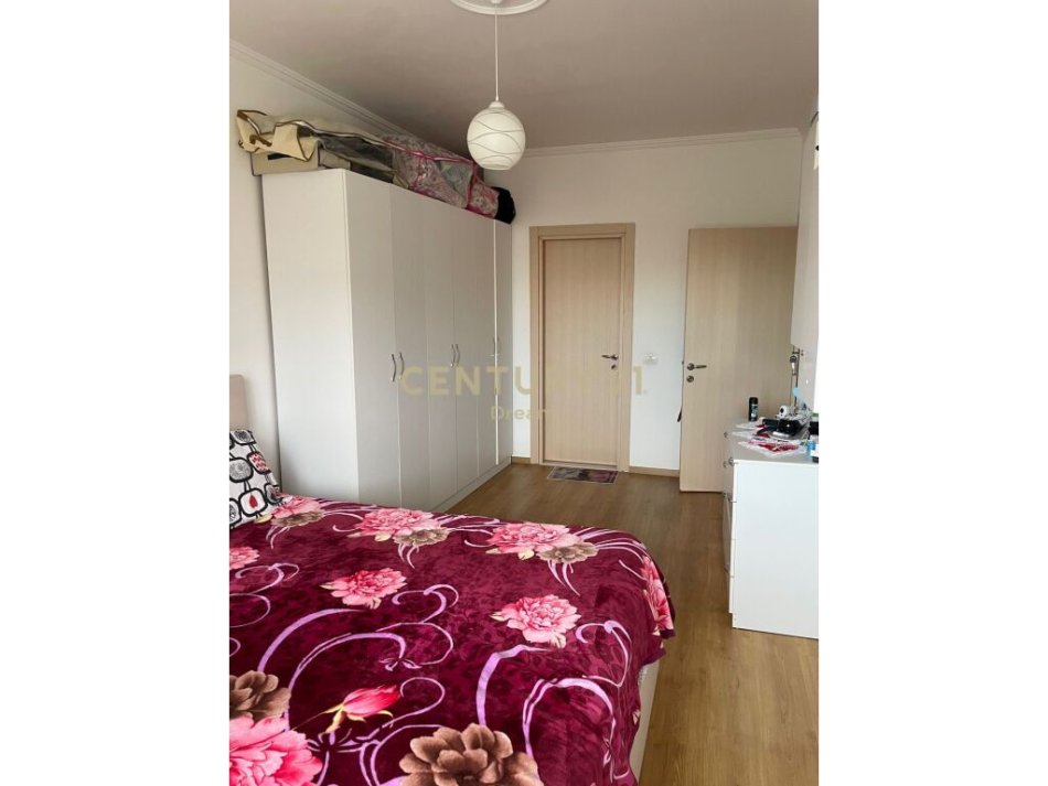 Tirane, shitet apartament 2+1 Kati 2, 115 m² 155.000 € (kinostudio)