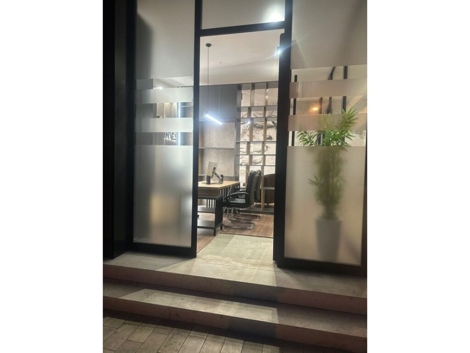 Tirane, jepet me qera ambjent biznesi Kati 0, 35 m² 650 € (Bulevardi i Ri Hipoteka)
