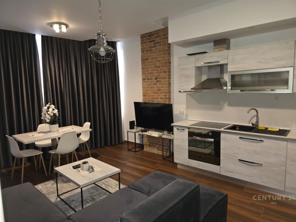 Tirane, jepet me qera 1+1 Kati 2, 58 m² 600 € (Liqeni i Tiranes)