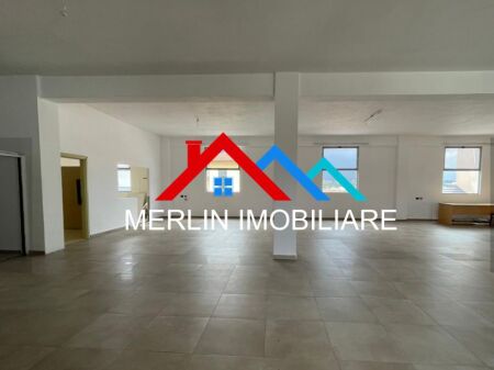 Tirane, jepet me qera Kati 2, 430 m² 1.200 € (Ibrahim Shalqizi,SAUK)