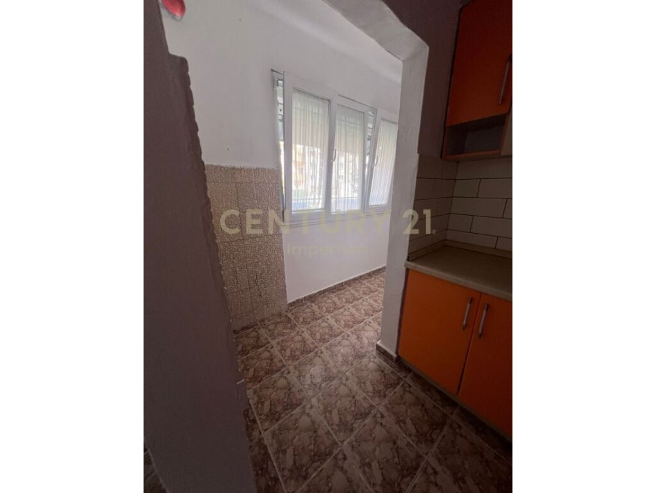 Tirane, shitet apartament 1+1 Kati 0, 64 m² 82.000 € (Kombinat IMP102300)