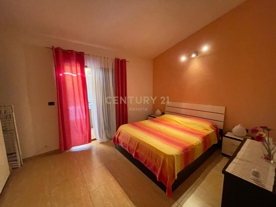 Tirane, jepet me qera apartament 2+1 Kati 3, 150 m² 600 € (Kodra e Diellit astoria102312)