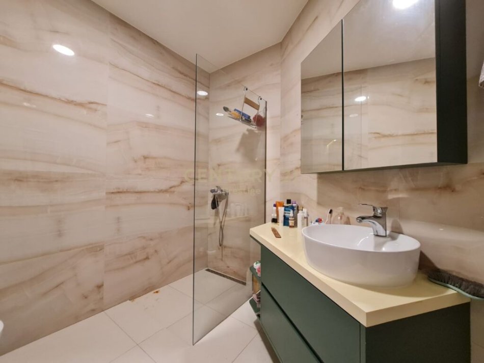 Tirane, shes apartament 1+1 , 84 m² 165.000 € (Kodra e Diellit)