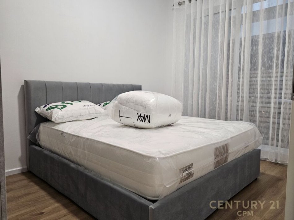 Tirane, jepet me qera apartament 1+1 Kati 7, 52 m² 500 € (ali dem)