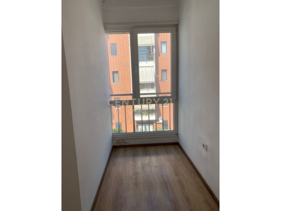 Tirane, shitet apartament 2+1 Kati 6, 92 m² 150.000 € (Ali Demi ABITAT102582)