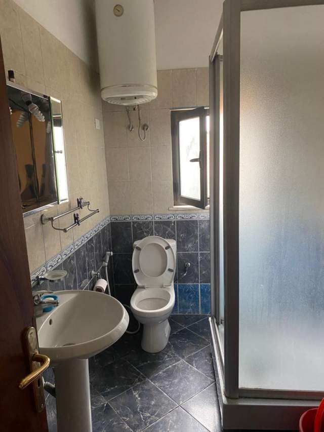 Tirane, jepet me qera apartament 2+1+BLK Kati 2, 70 m² 35.000 Leke (rruga Mihal Grameno)