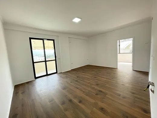 Tirane, shes apartament 2+1+BLK Kati 1, 92 m² 130.000 Euro (Kodra e Diellit)