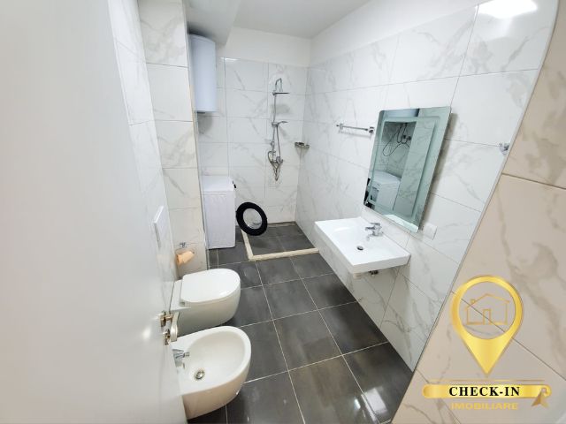 Tirane, jepet me qera apartament 2+1+A+BLK Kati 5, 119 m² 650 Euro (Fusha e Aviacionit)