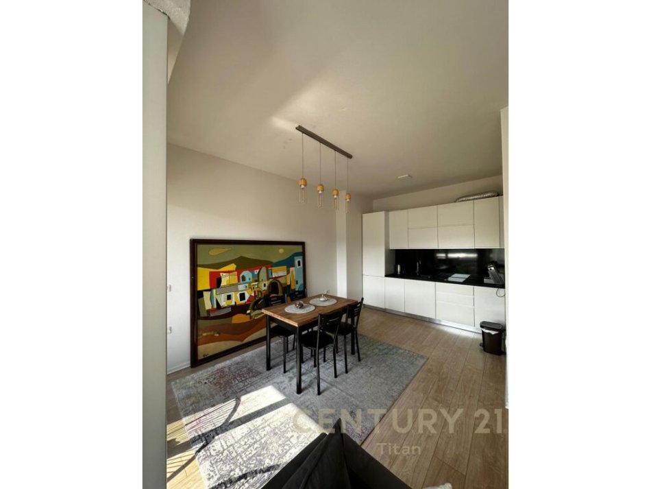 Tirane, jap me qera apartament 2+1+2 , 92 m² 1.200 € (Rruga e Kosovarëve)