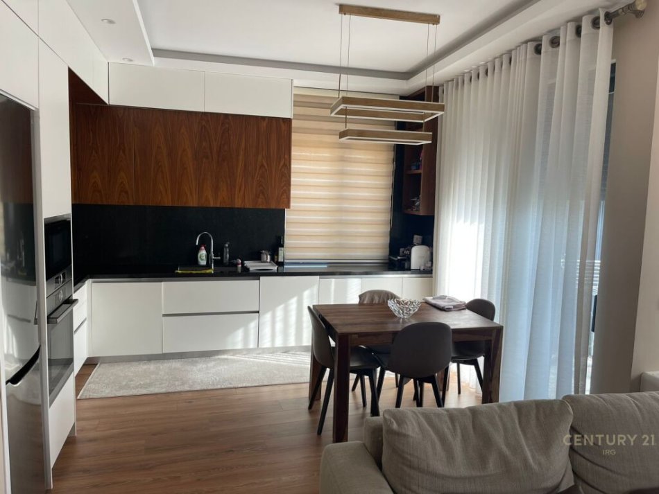 Tirane, shes apartament 2+1+POST PARKIMI , 126 m² 440.000 € (Park Gate, Rruga e Elbasanit)