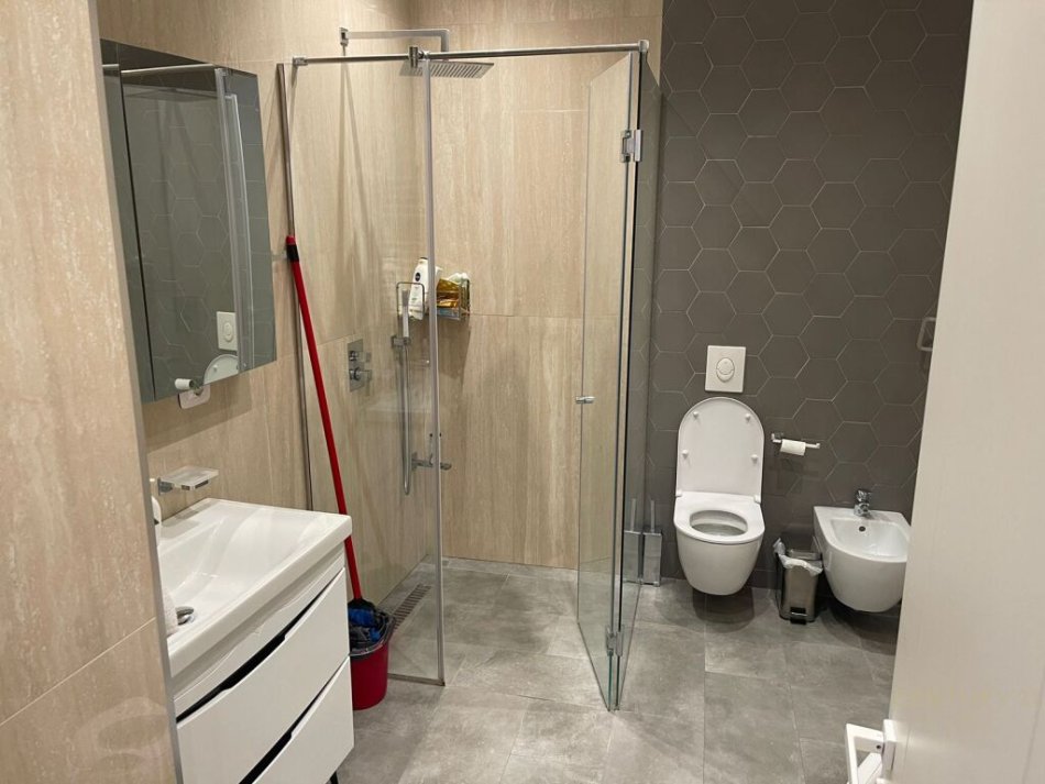 Tirane, shes apartament 2+1+POST PARKIMI , 126 m² 440.000 € (Park Gate, Rruga e Elbasanit)