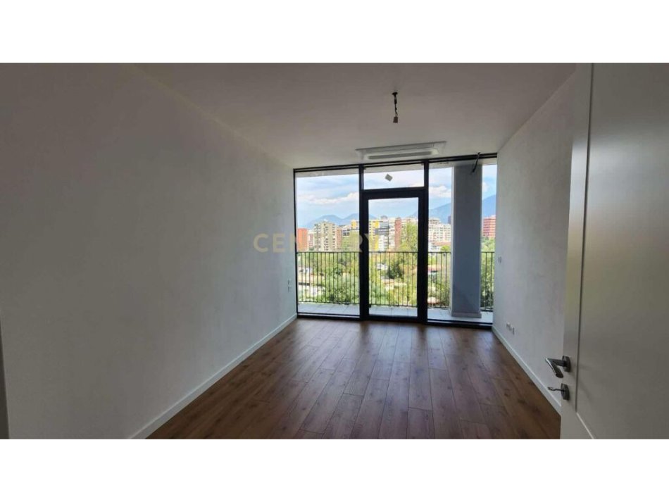 Tirane, jap me qera zyre , 132 m² 1.400 € (Residenca Lake View, Liqeni i Tiranës)