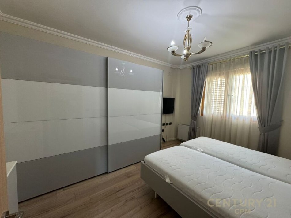 Tirane, shes apartament 2+1 , 101 m² 320.000 € (Sheshi Willson)