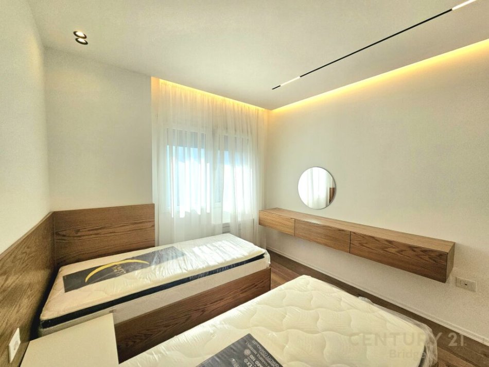 Tirane, jap me qera apartament 2+1+2+POST PARKIMI+Ballkon , 110 m² 1.300 € (Kodra e Diellit)