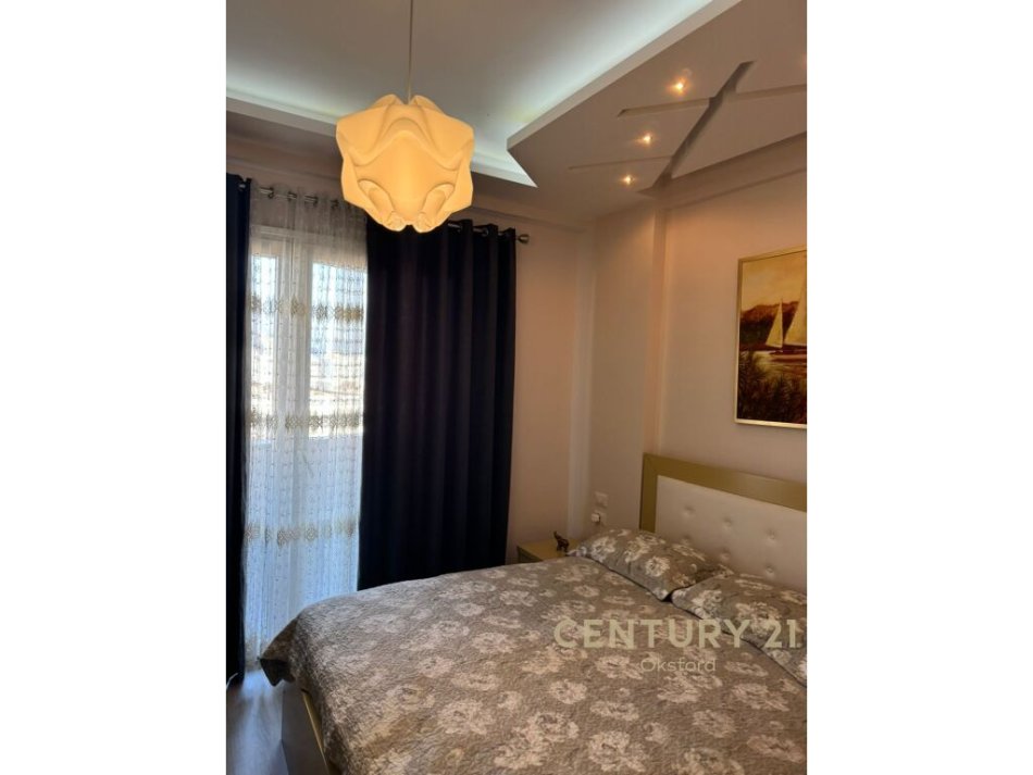 Tirane, jepet me qera apartament 1+1 Kati 6, 68 m² 750 € (Qendra Kristal)