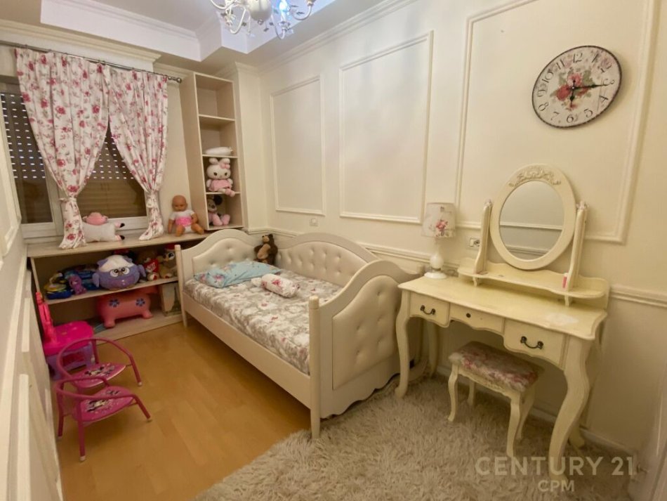 Tirane, jap me qera apartament 2+1+Ballkon , 80 m² 600 € (Komuna e Parisit)
