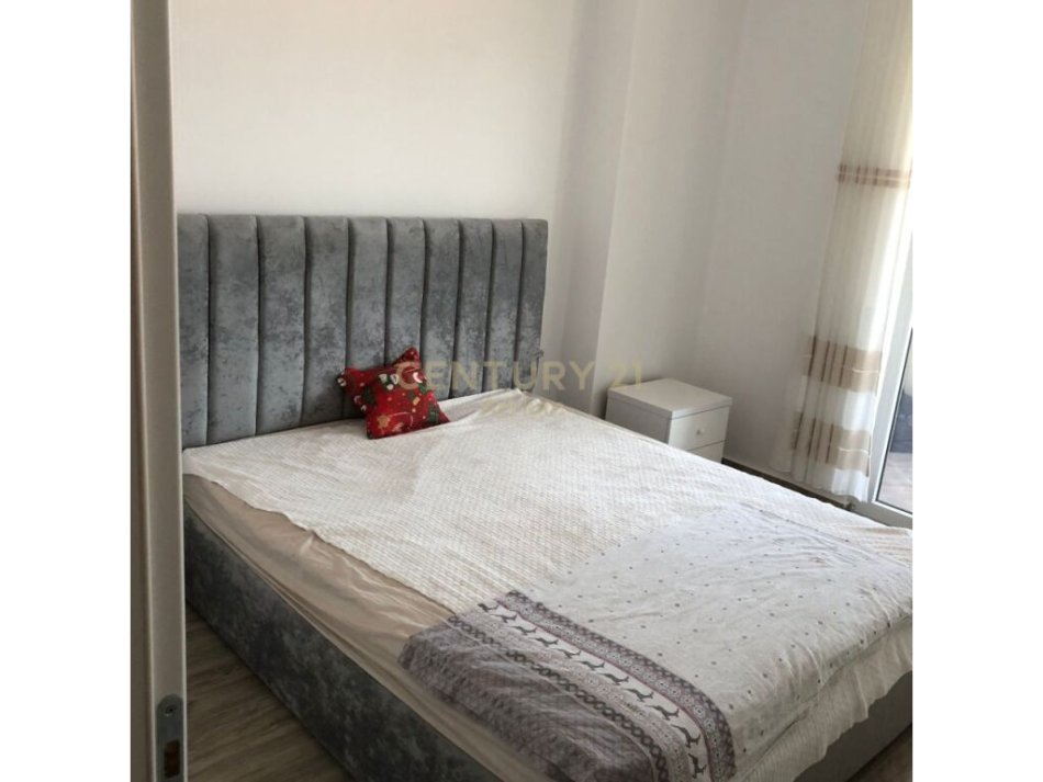 Tirane, jepet me qera apartament 1+1 Kati 5, 81 m² 500 € (Spitali Amerikan3 Atrium102947)