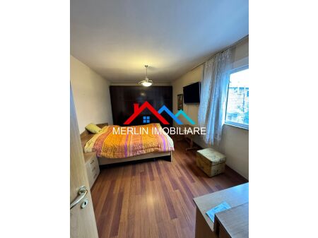 Tirane, jepet me qera Vile 2+1 Kati 3, 200 m² 750 € (Rruga Has Mema,ALI DEMI)