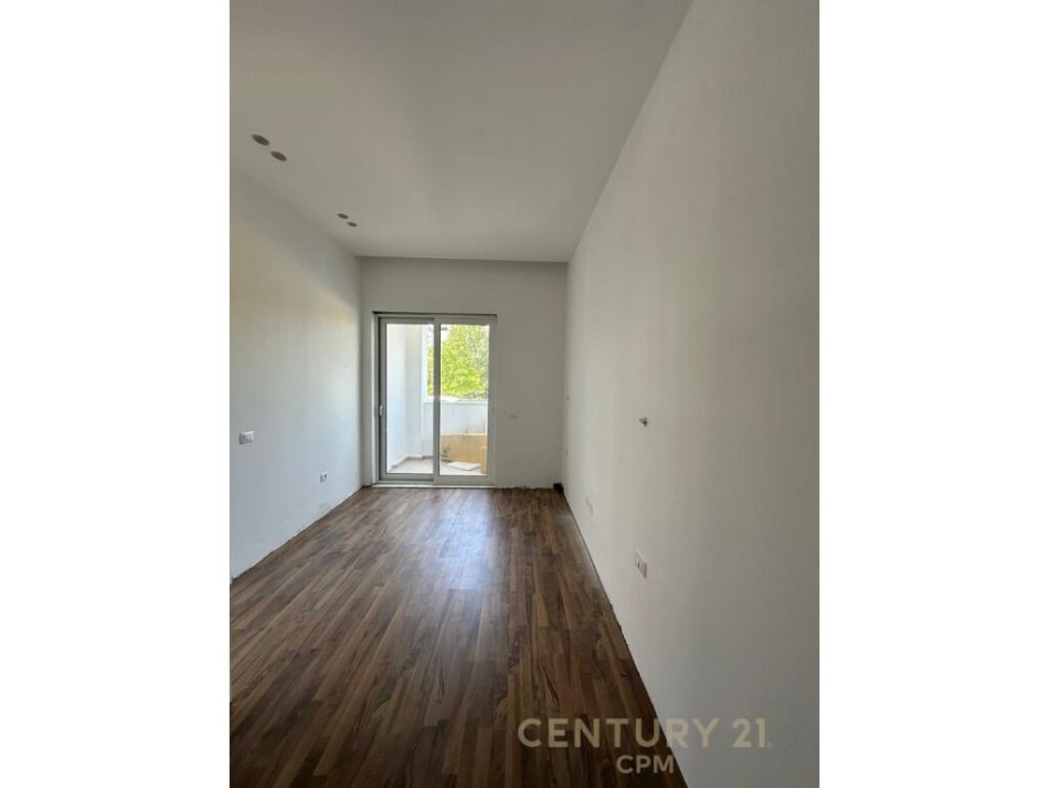 Tirane, shes apartament 2+1 , 92 m² 128.000 € (Kopshti Botanik Zoologjik)