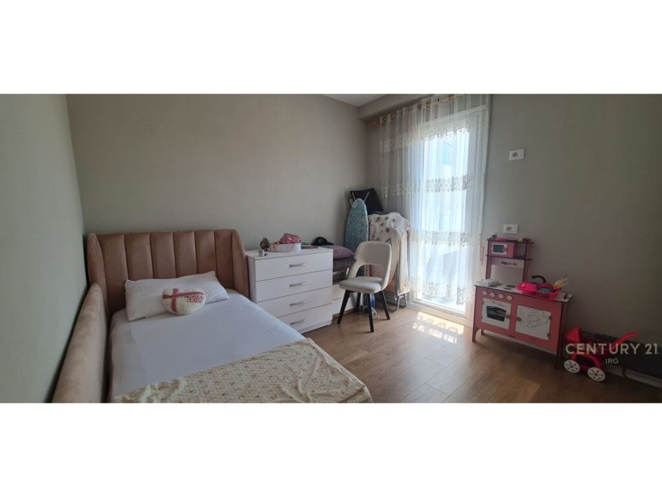Tirane, shes apartament 2+1 , 91 m² 147.000 € (Rruga Hamdi Pepo, Selitë)