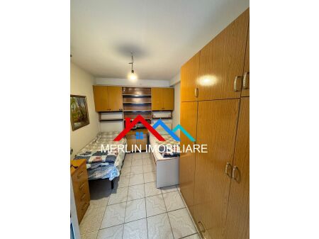 Tirane, jepet me qera Vile 2+1 Kati 3, 200 m² 750 € (Rruga Has Mema,ALI DEMI)