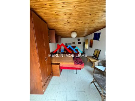Tirane, jepet me qera Vile 2+1 Kati 3, 200 m² 750 € (Rruga Has Mema,ALI DEMI)