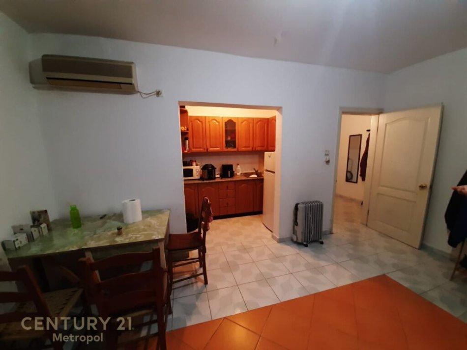 Tirane, shitet apartament 1+1 Kati 3, 54 m² 90.000 € 
