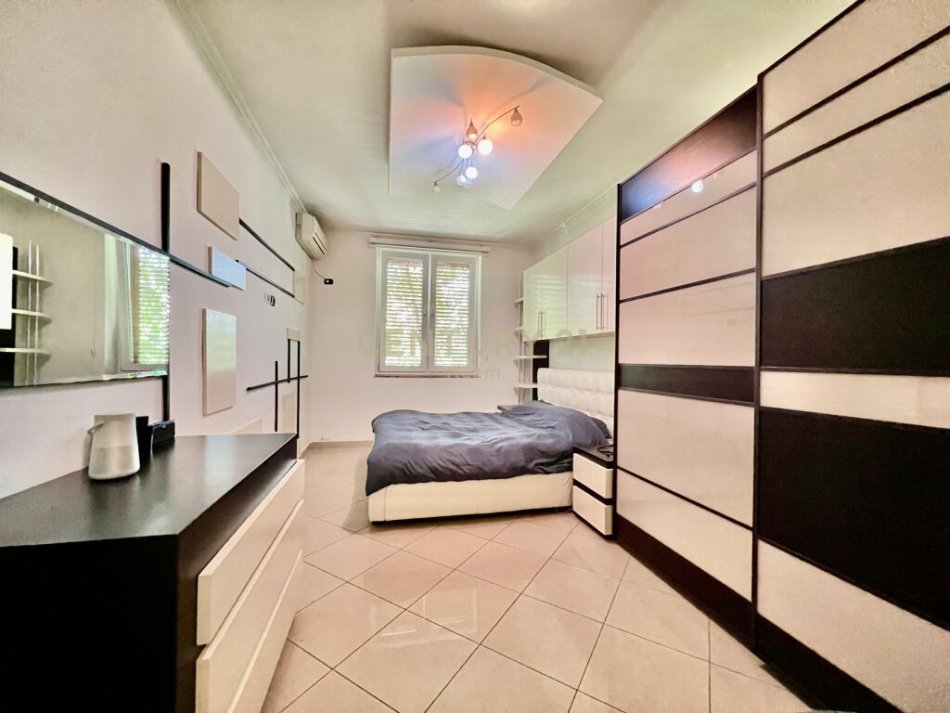 Tirane, jap me qera apartament 2+1 , 103 m² 780 € (Ish Blloku)