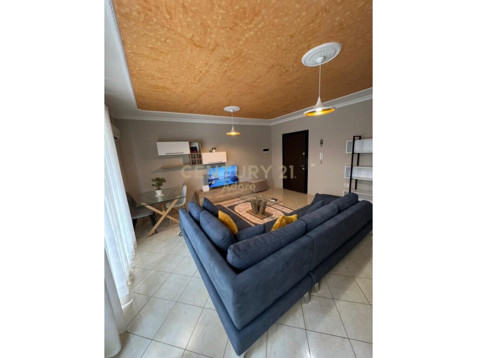 Tirane, jap me qera apartament 1+1+POST PARKIMI , 80 m² 600 € (Liqeni i Thatë)