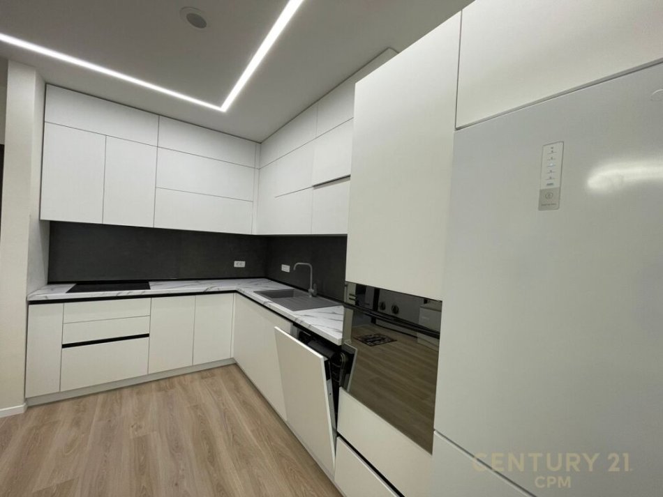 Tirane, shes apartament 3+1+2 , 110 m² 275.000 € (Park Life Residence, Liqeni i Thatë)