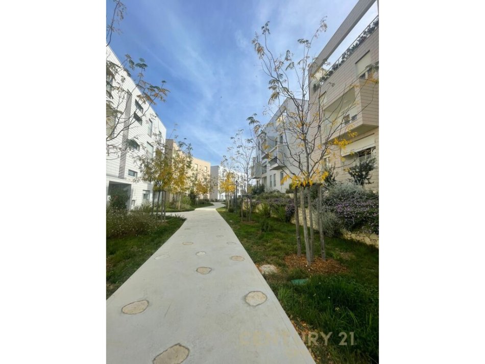 Tirane, shes apartament 3+1+2 , 110 m² 275.000 € (Park Life Residence, Liqeni i Thatë)