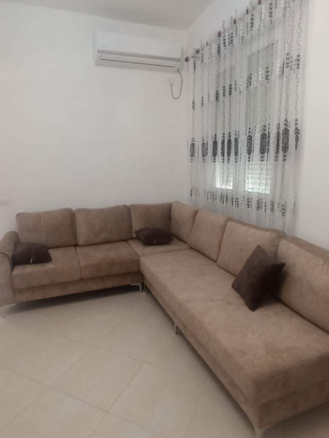 Tirane, jepet me qera Vile 2+1+BLK Kati 1, 68 m² 40.000 Leke (Rruga e Zallit)
