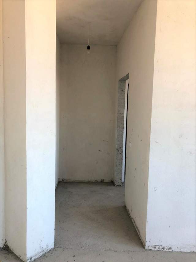 Tirane, jepet me qera apartament 90 m² 400 Euro