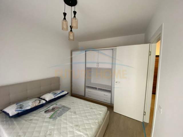 Tirane, jepet me qera apartament 1+1 Kati 6, 58 m² 350 Euro (univers city)
