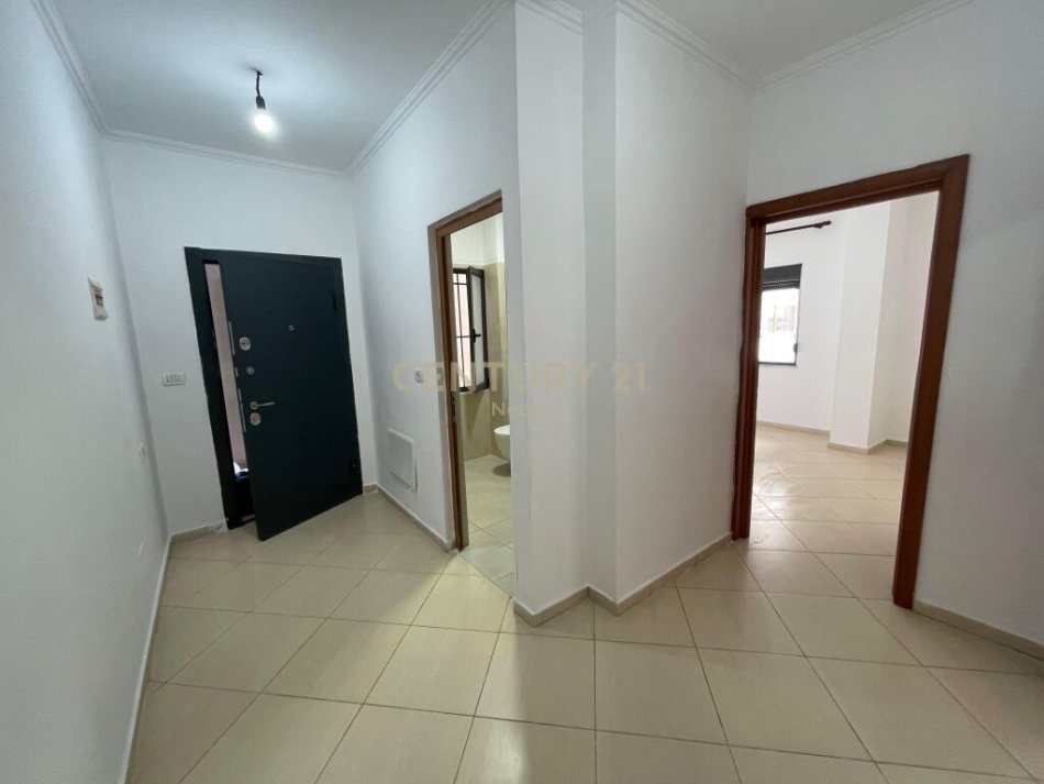 Tirane, shitet apartament 1+1+Ballkon Kati 2, 77 m² 96.000 € (OKAZION!! Cmim i arsyeshem (1250 euro/m²) ne Don Bosko, ne pallat te ri)