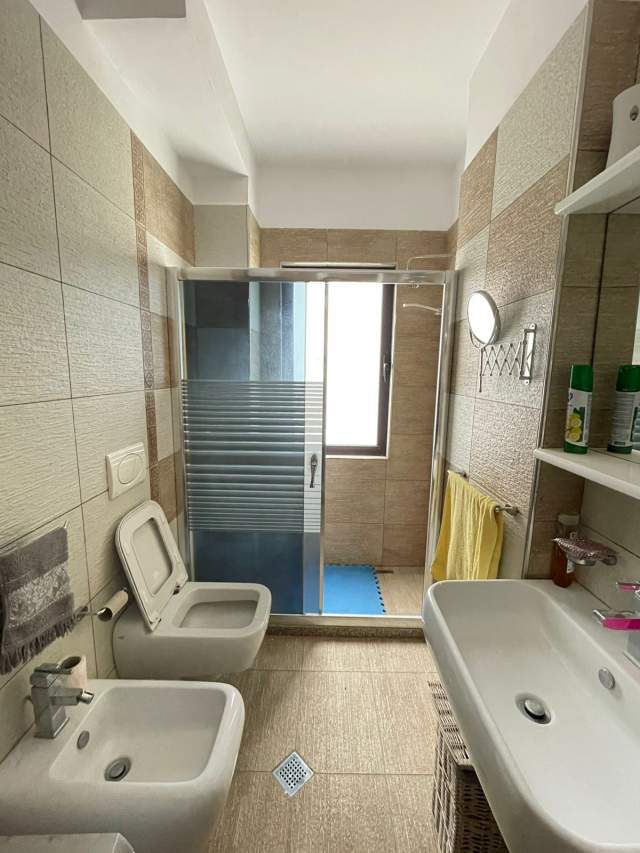 Tirane, jepet me qera apartament duplex 2+1+BLK Kati 2, 115 m² 550 Euro (Eleonora)