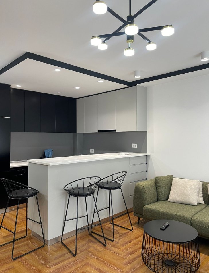 Tirane, shitet apartament 2+1+Ballkon Kati 6, 106 m² 240.000 € (Rruga Panorama, Kompleksi Quartum)