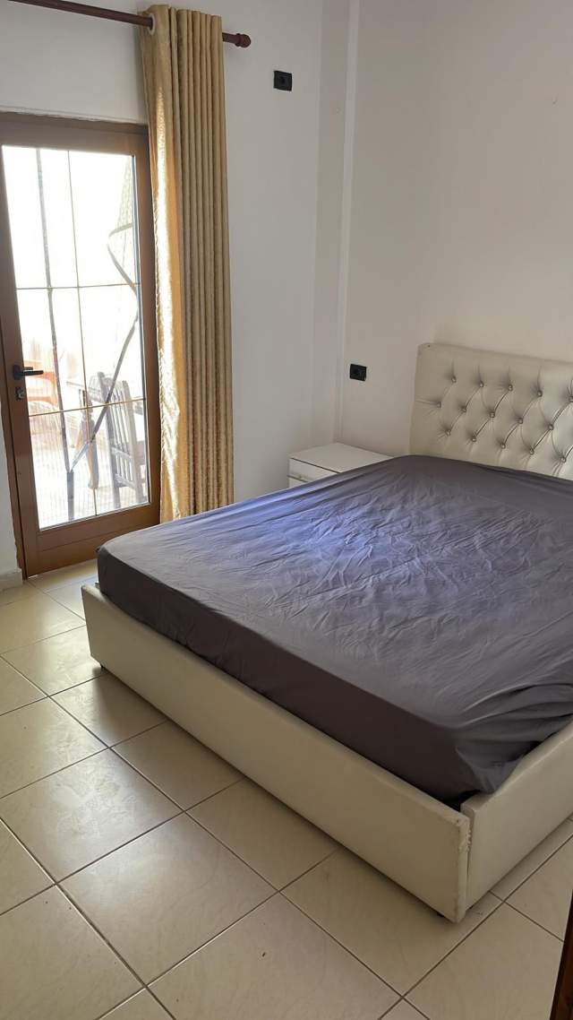 Tirane, jepet me qera apartament 1+1+BLK Kati 1, 63 m² 40.000 Leke (Rruga e Dibres)
