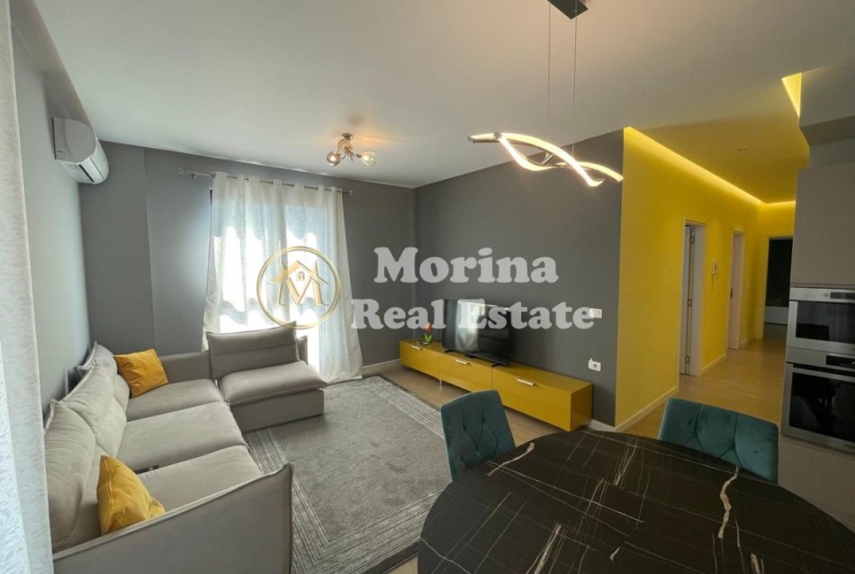 Tirane, jepet me qera apartament 3+1 Kati 4, 112 m² 800 € (Laprake)