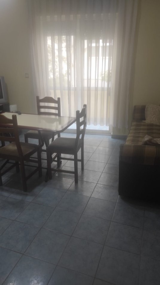 Tirane, jepet me qera apartament 2+1 Kati 2, 90 m² 430 € (Myslym Shyri)