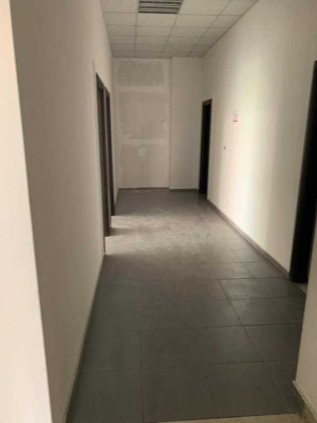 Tirane, jepet me qera ambjent biznesi Kati 2, 600 m² 3.000 Euro (Kamez)