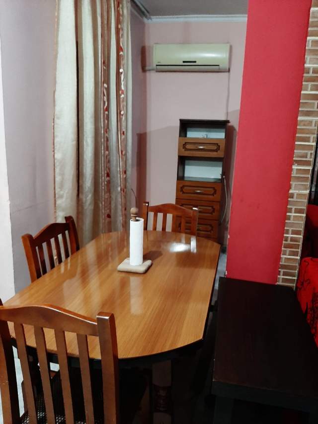 Tirane, jepet me qera apartament 2+1 Kati 7, 105 m² 400 Euro (Pallati me Shigjeta)