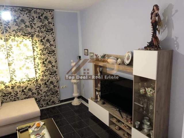 Tirane, jepet me qera Vile 2+1+A+BLK Kati 2, 109 m² 350 Euro (Rruga Azem Galica)
